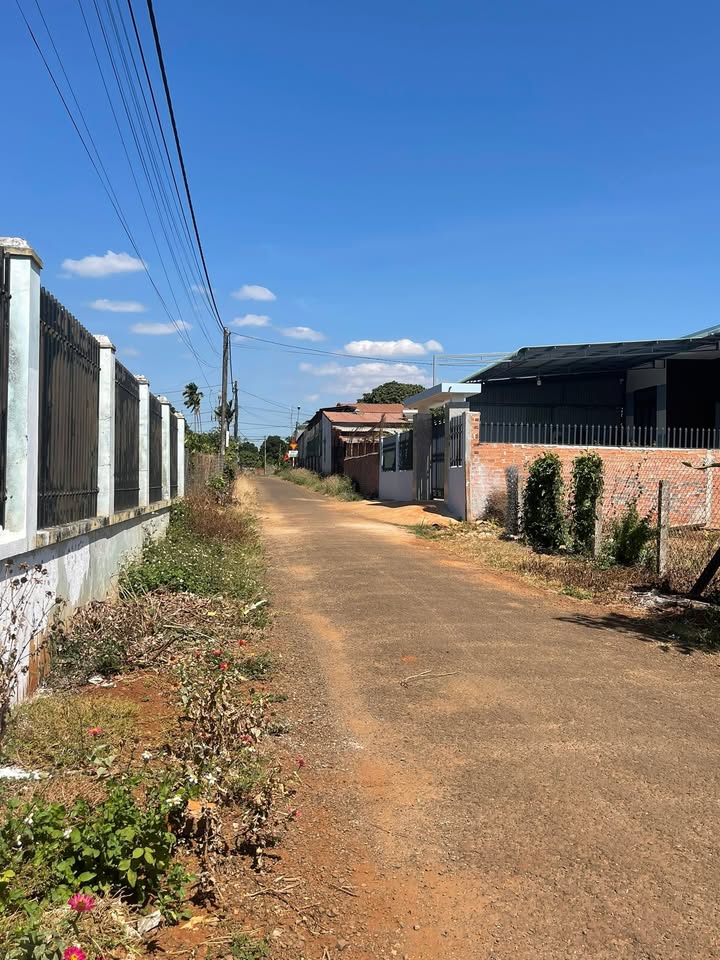 Đất nền đẹp 690m² tại Thị trấn Chư Sê - Giá chỉ 1.65 tỷ - Cơ hội đầu tư sinh lời!