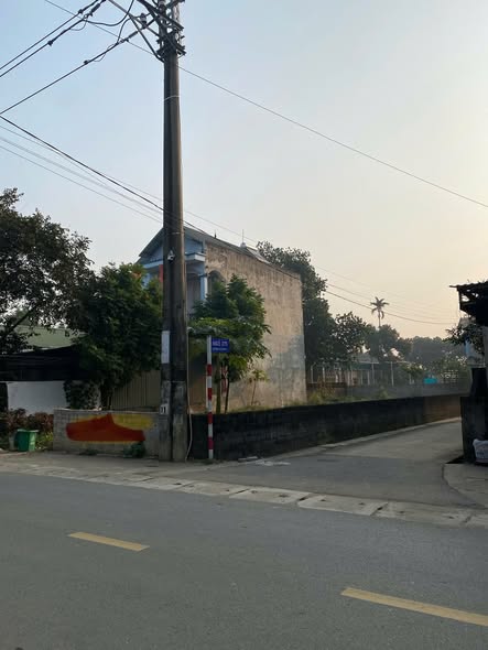 Đất nền kinh doanh Hòa Lạc 100m² giá thỏa thuận - Lô góc mặt đường sầm uất!