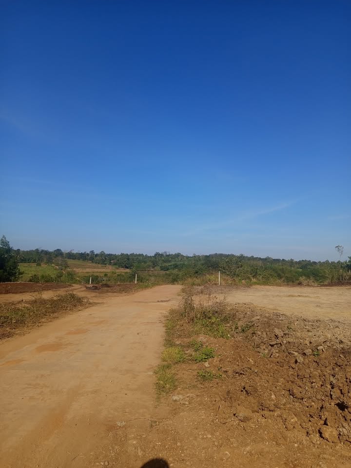 Đất nền 2,7 sào tại Thị trấn Ea Kar, giá 790 triệu - Sổ hồng chính chủ, thổ cư 100%!