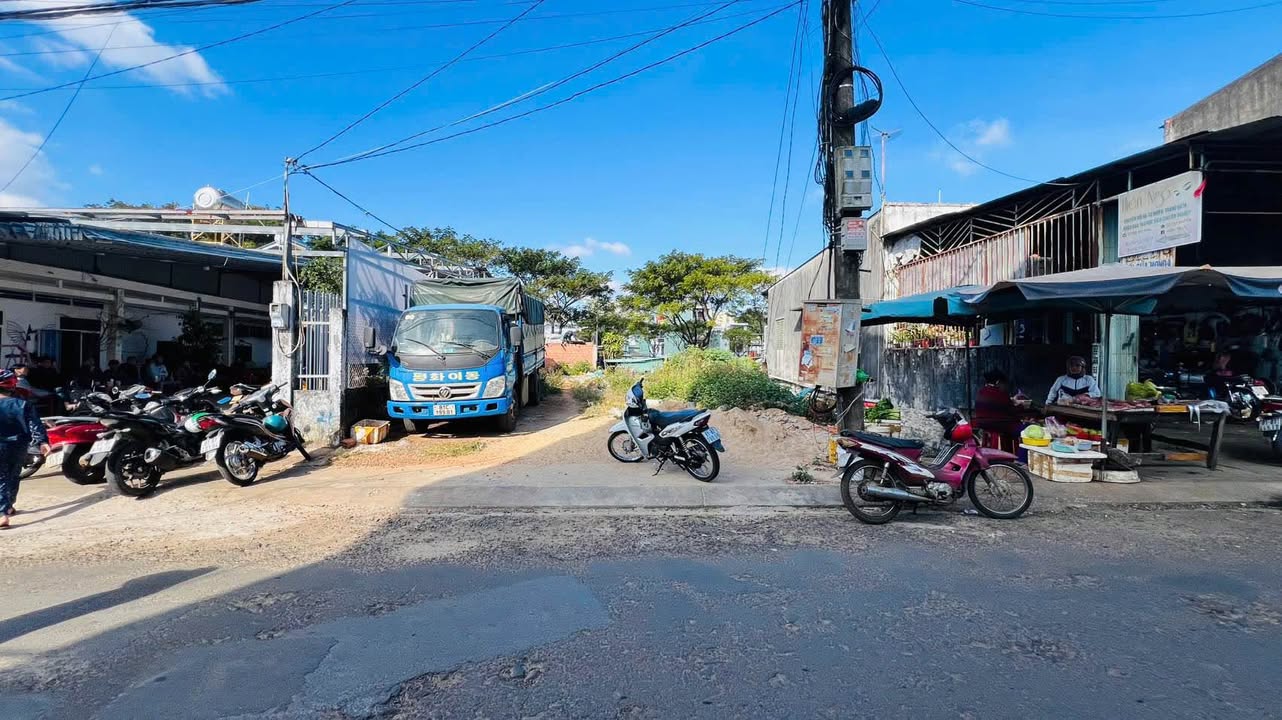 Đất nền 2 mặt tiền Bà Triệu, Pleiku 87m² giá 2.75 tỷ - Đầu tư sinh lời ngay!