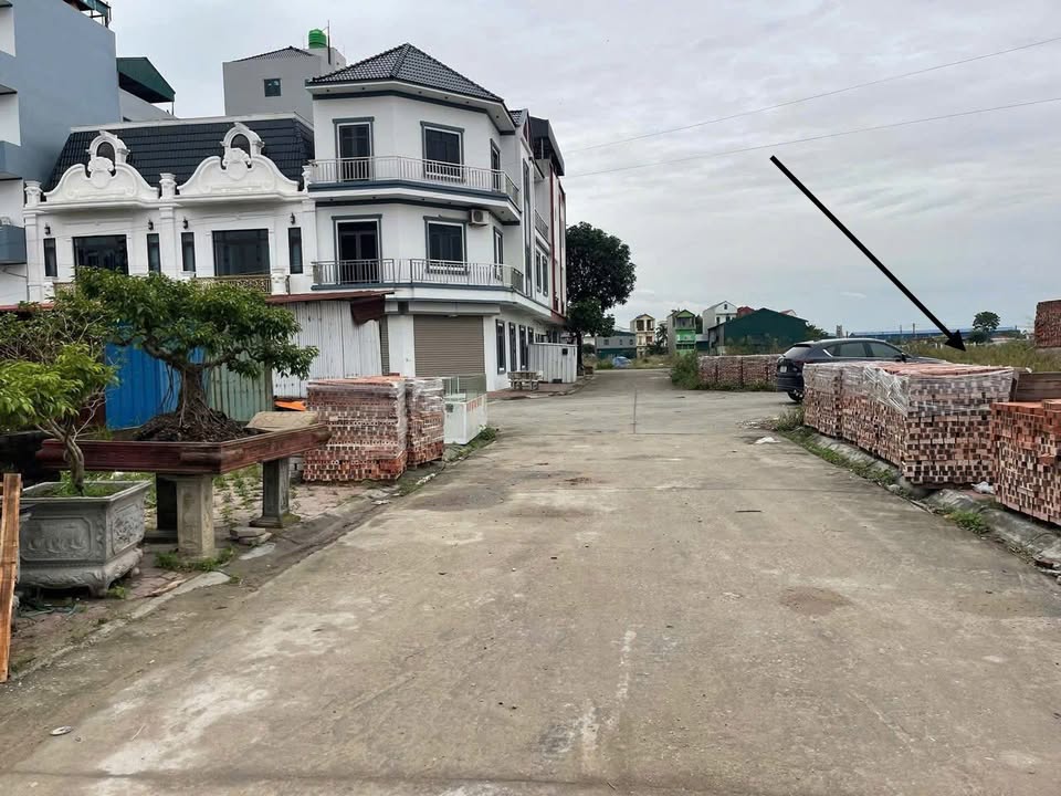 Đất nền lô góc 121,5m² tại Trung tâm đấu giá Ngọc Lâm – Giá chỉ 4.xxx tỷ