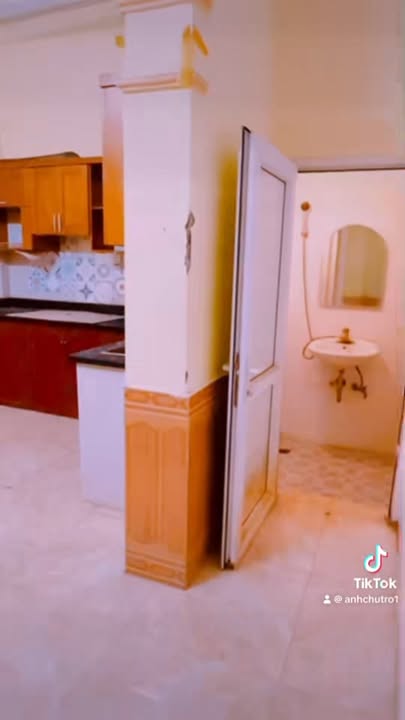 Phòng trọ cho thuê tại Vũ Ngọc Phan, Đống Đa, 20m² - Nội thất đầy đủ, giá thỏa thuận!