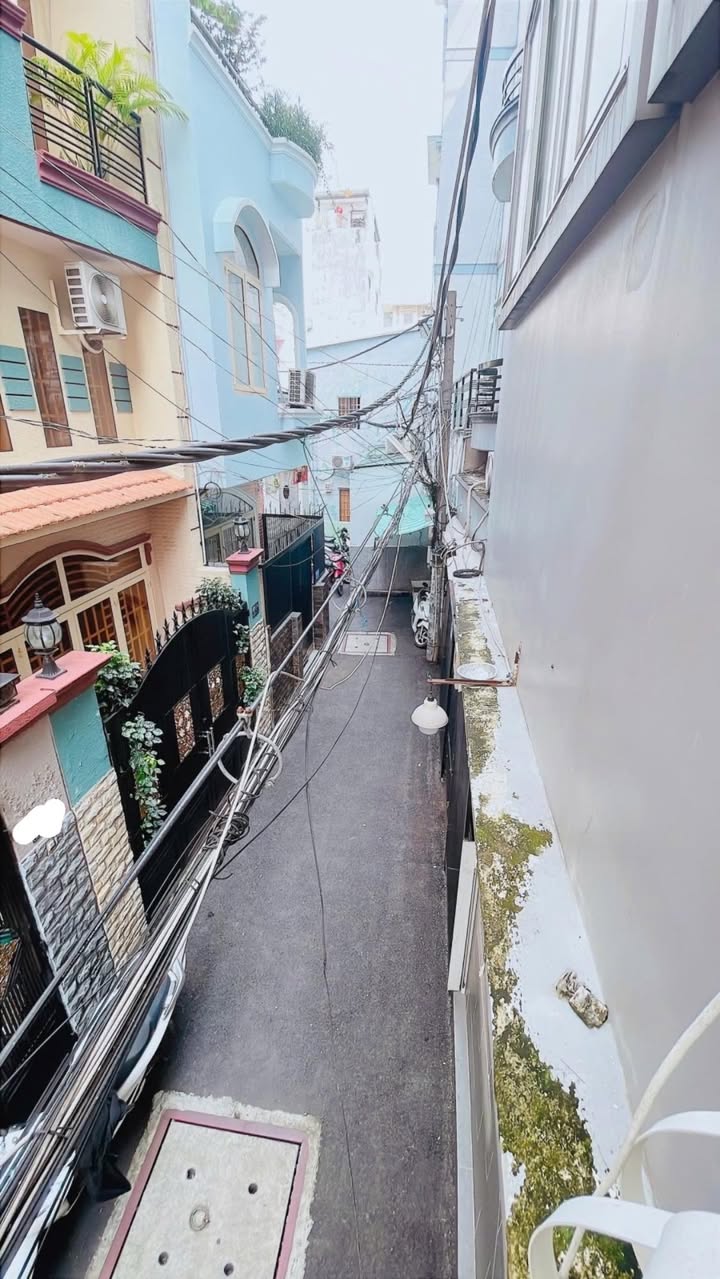 Nhà phố Hẻm Nhựa 1 Trục, Phan Xích Long 20m² giá 6 tỷ - Thiết kế hiện đại, thoáng mát!