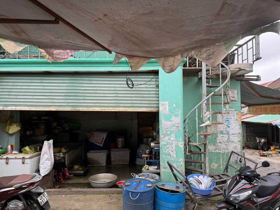 Nhà bán tại Chi Lăng, Đà Lạt 100m² giá 11.5 tỷ - Vị trí đắc địa gần chợ!