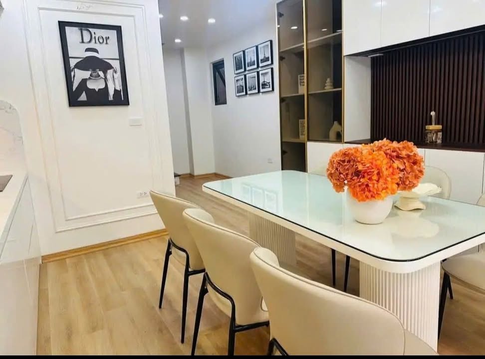 Căn hộ tầng 5 Chùa Bộc 56m² giá 4.1 tỷ - Chính chủ, nội thất đầy đủ!