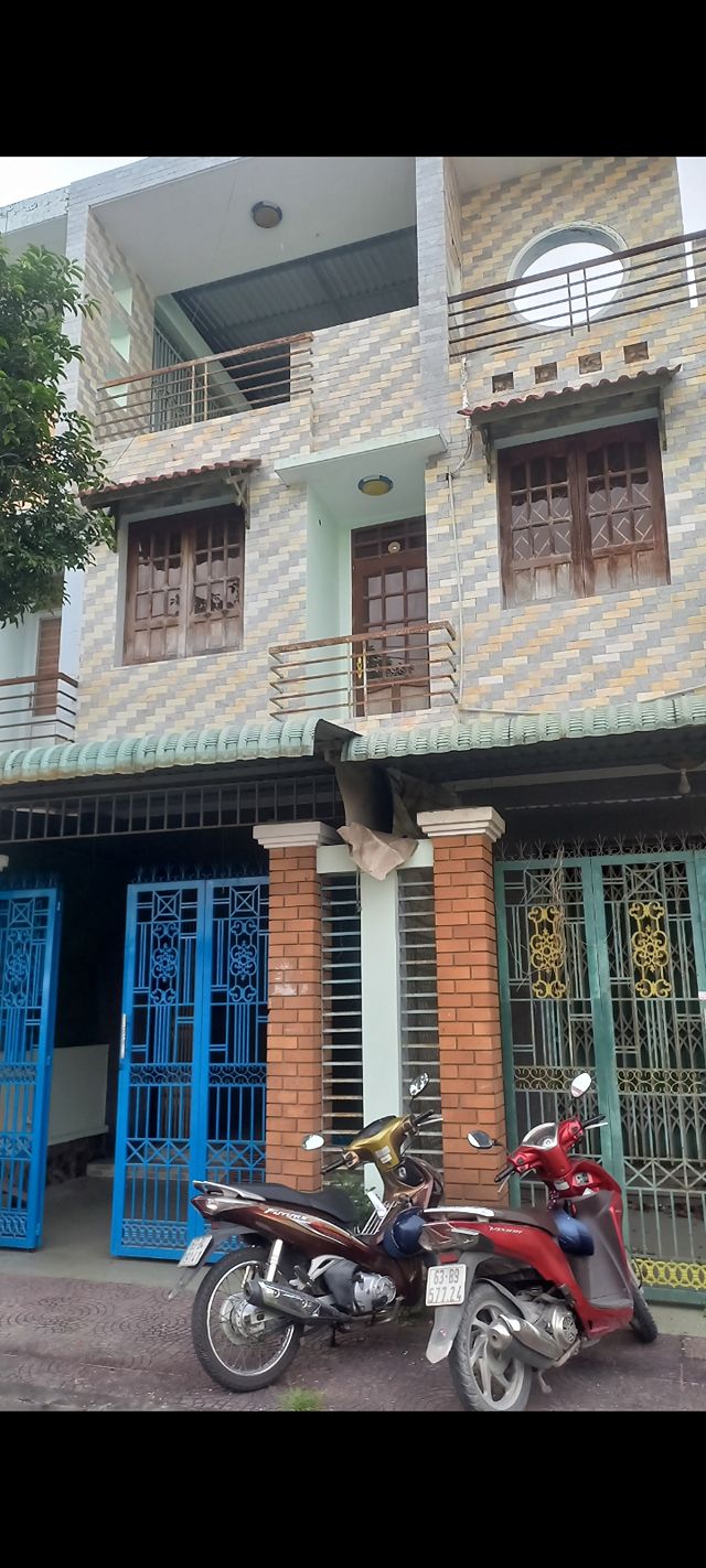 Nhà mặt tiền Mỹ Thạnh Hưng 88m² giá 3.5 tỷ - Đường nhựa rộng rãi, thuận tiện cho xe ô tô!