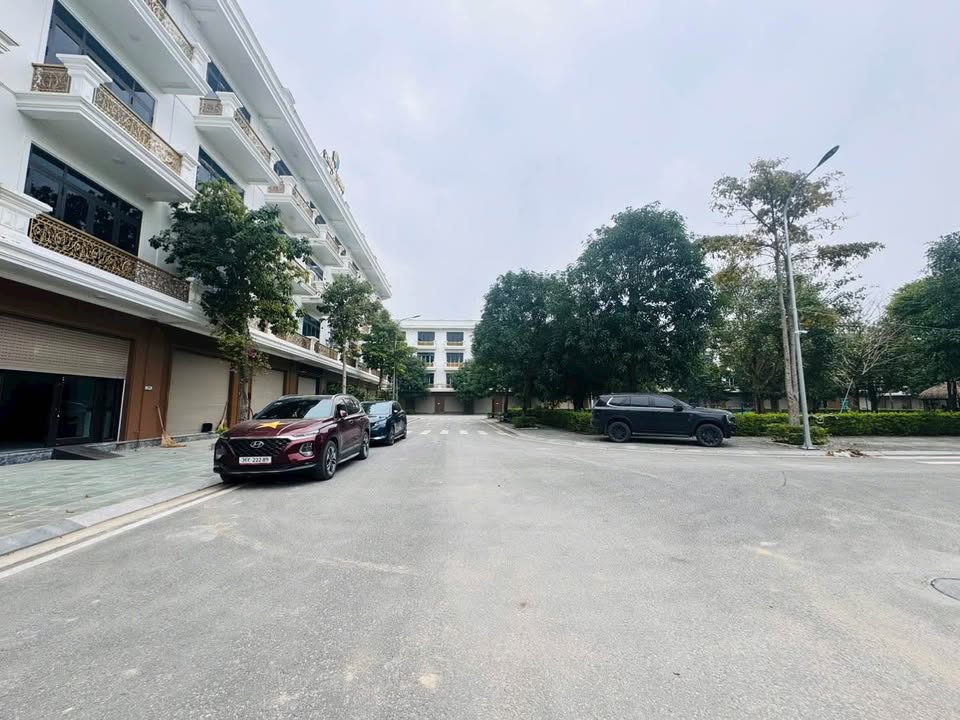 Nhà 4 tầng Khu đô thị Xuân Hưng - Núi Long 60m² giá 5 tỷ - Sẵn sàng ở ngay!