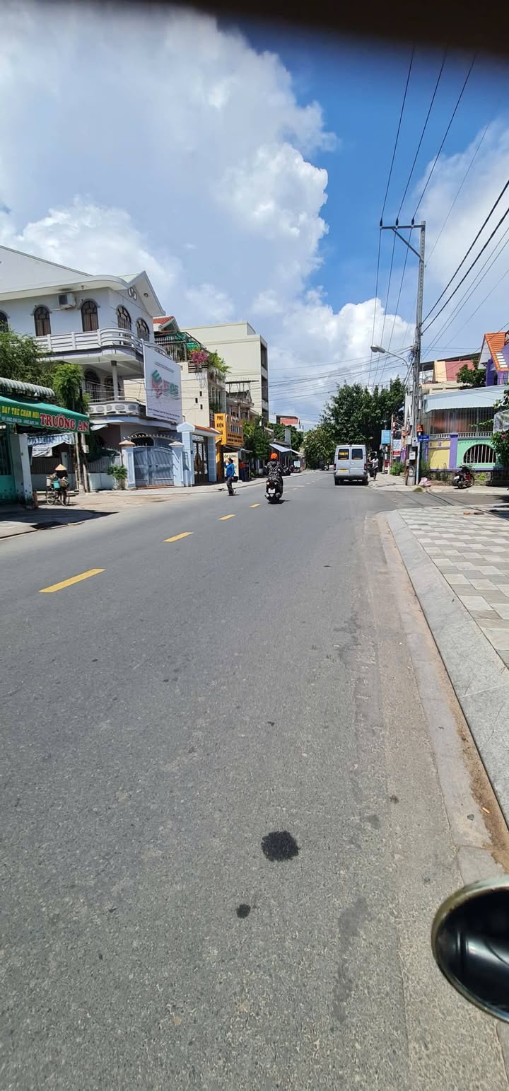 Đất nền Phan Thiết 80m² giá 1.x tỷ - Lô góc sổ đỏ chính chủ!