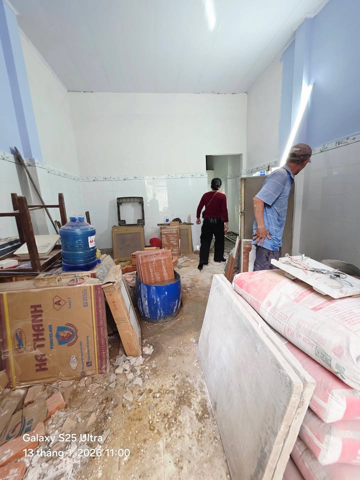 Nhà cho thuê 40m² tại Tân Phú giá 9 triệu - Hẻm xe hơi, gần ủy ban