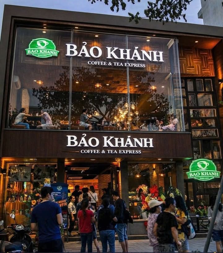 Mặt tiền FrontHouse Khúc Thừa Dụ, 160m² - Địa điểm kinh doanh lý tưởng!