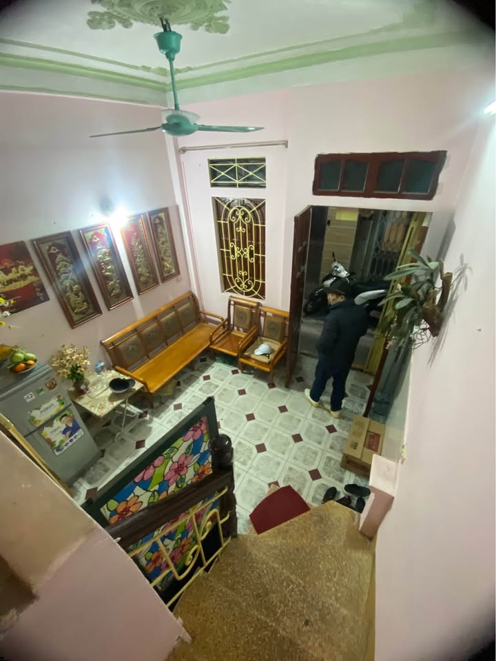 Nhà phố Hồng Mai, Quận Hai Bà Trưng, 45m², Bán gấp - Khung cột chắc chắn, ô tô quay đầu