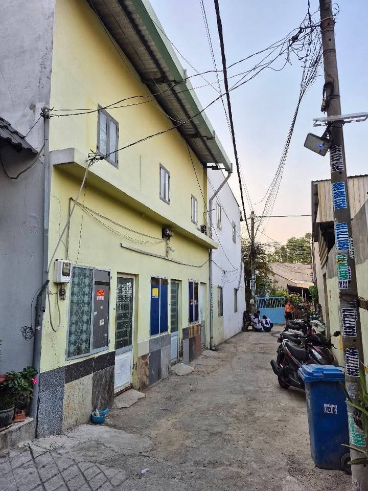 Nhà phố Vĩnh Lộc A 67m² giá 4.7 tỷ - Đầu tư sinh lời với 3 phòng trọ cho thuê!