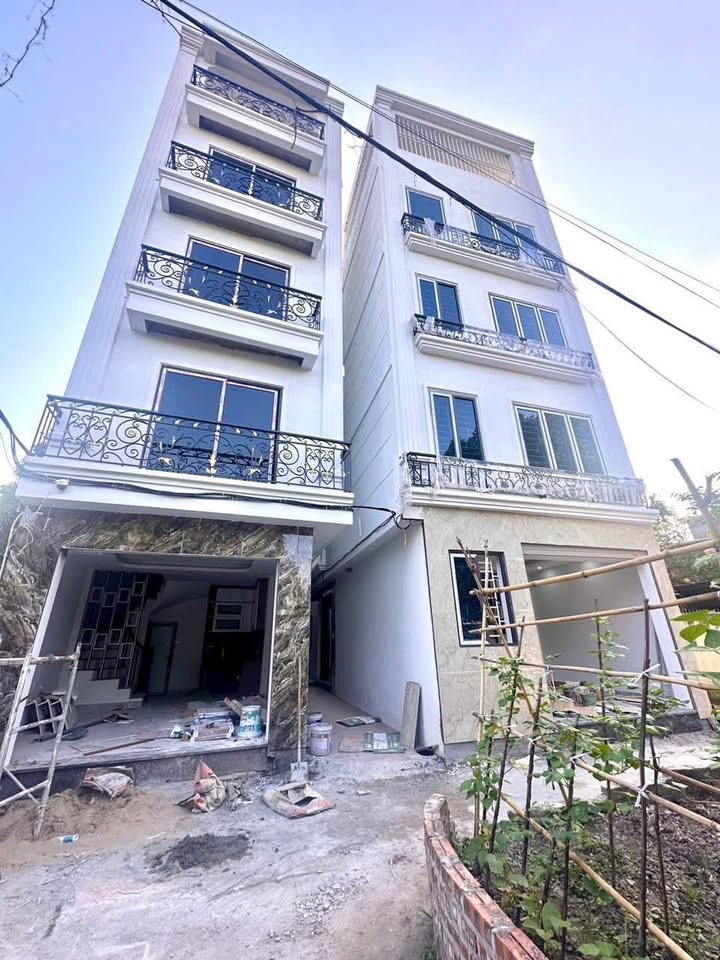 Nhà 5 tầng Liên Mạc 30m² giá 5 tỷ - Đầu tư sinh lời ngay!