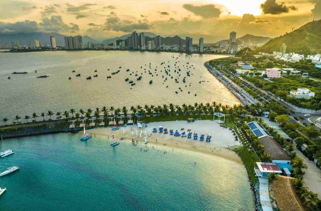 Bán đất biệt thự biển KĐT Vĩnh Hòa Nha Trang 346m² - Vị trí độc tôn gần biển!