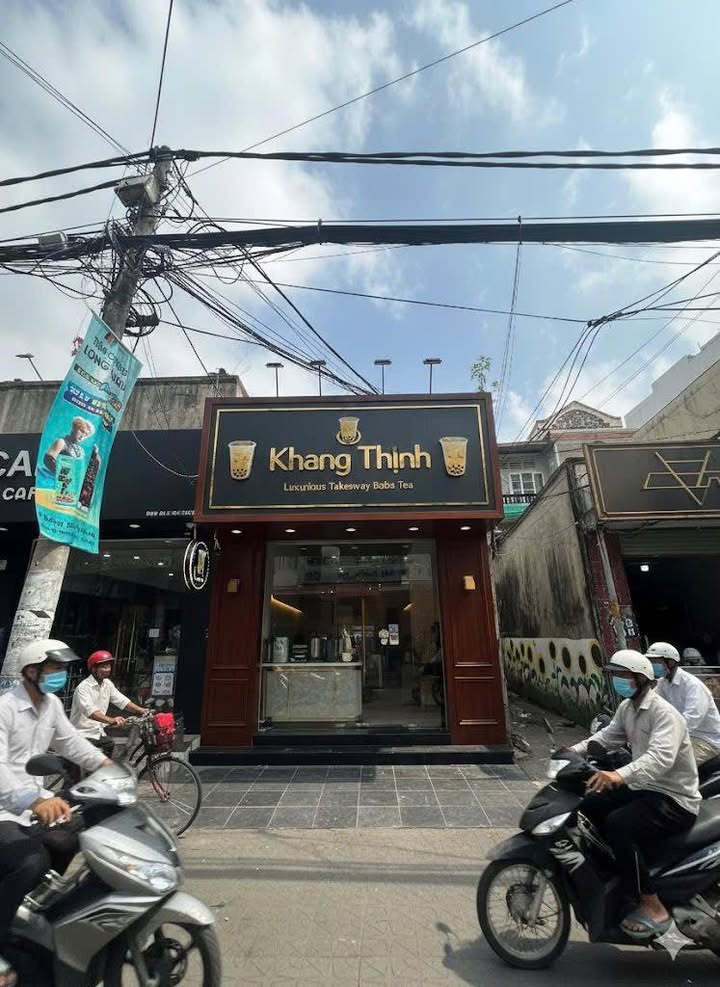 Cho thuê mặt bằng kinh doanh Cách Mạng Tháng Tám, Quận Ninh Kiều 40m² giá 14 triệu - Không gian trống suốt tiện lợi!