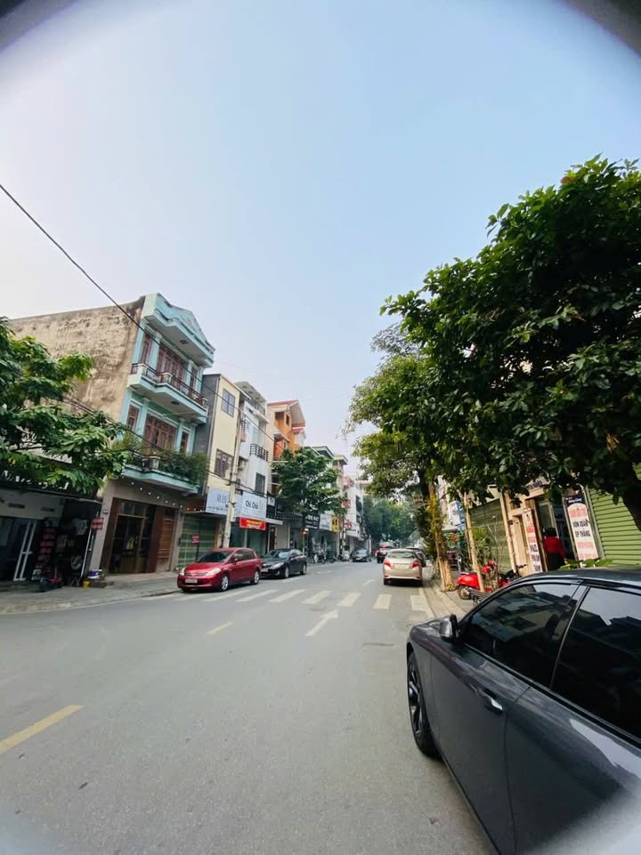 Nhà phố Nguyễn Du, Lào Cai, 100m² giá 6.668 tỷ - Kinh doanh sầm uất