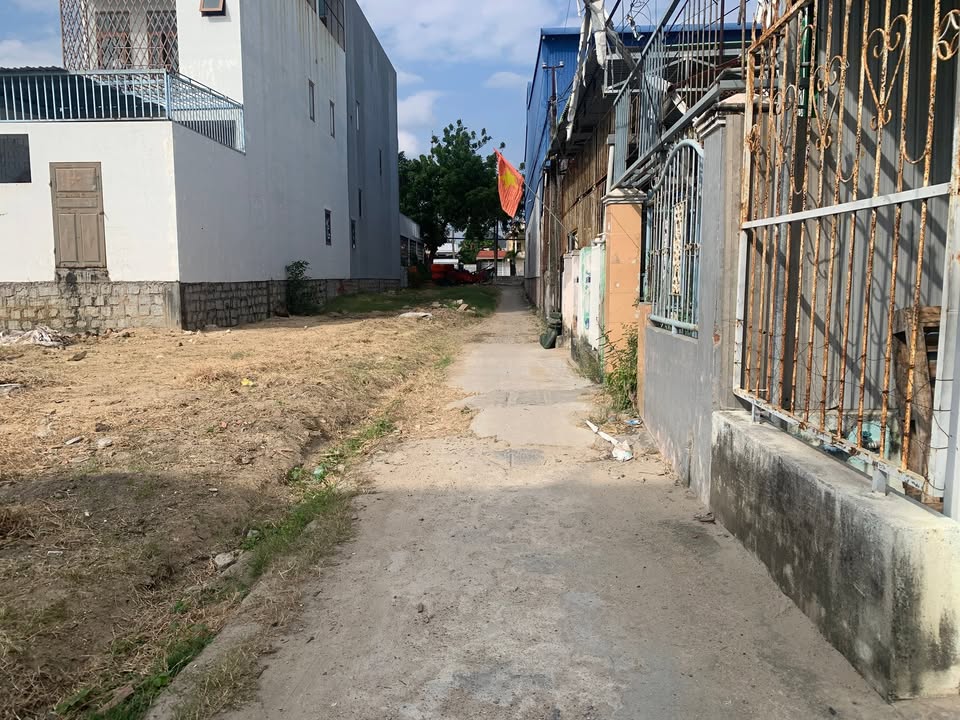 Đất Cam Nghĩa Cam Ranh 72m² giá 1.1 tỷ - Full thổ cư, gần Quốc lộ 1A!