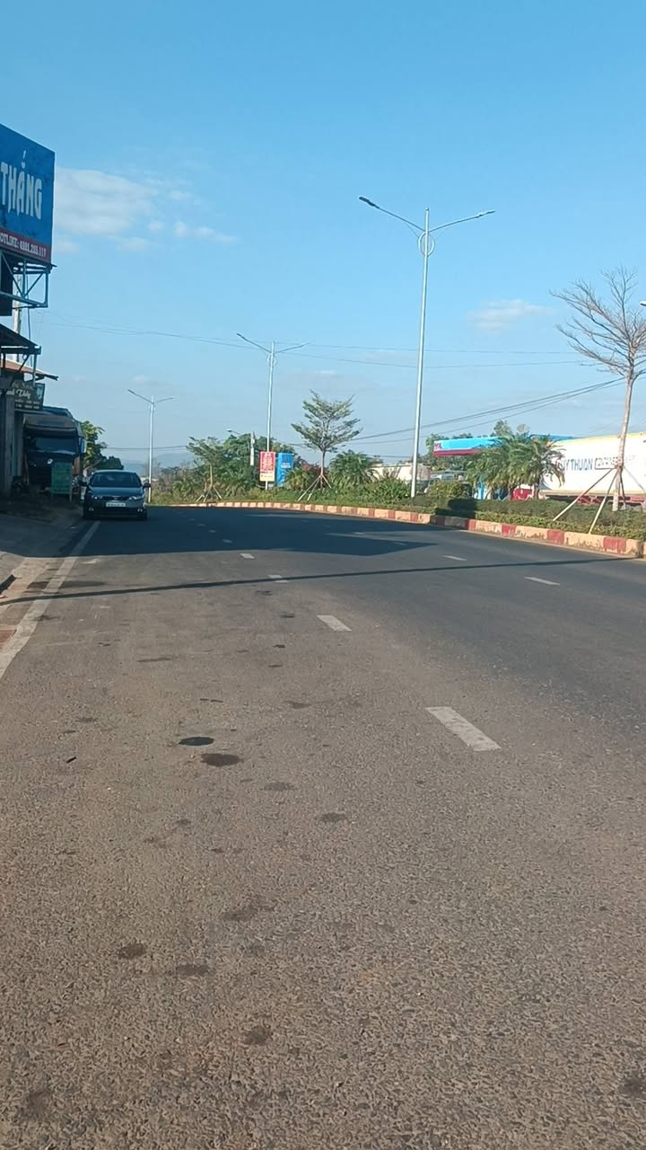 FrontHouse Nguyễn Chí Thanh 100m² giá 11.4 tỷ - Mở kinh doanh mọi ngành nghề!