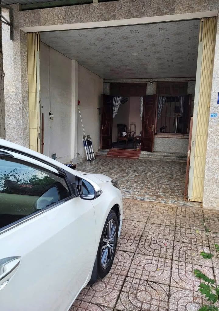 Nhà cho thuê phường Tân Phú, Đồng Xoài, 1 phòng khách, 2 phòng ngủ - Sẵn sàng vào ở!