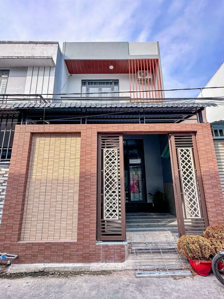 Nhà trệt lầu hẻm 5 đường Lê Quang Chiều, Bình Thủy, Cần Thơ 60m² giá 3 tỷ - Chính chủ bán gấp!