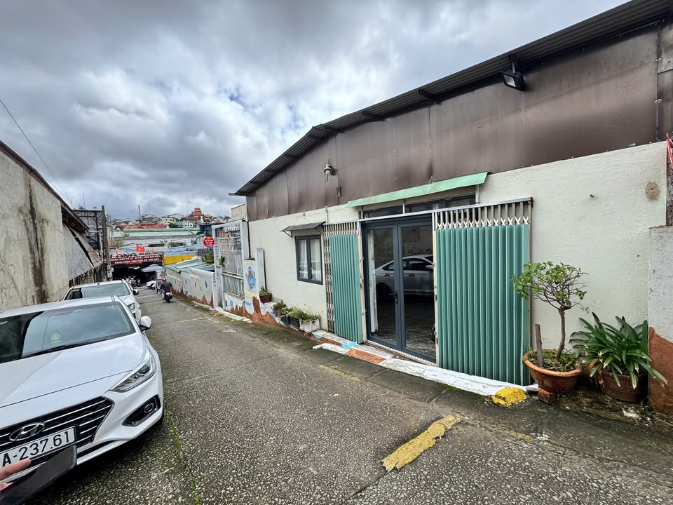 Bán đất mặt tiền Hai Bà Trưng, Quận 1, 252m² giá 5.5 tỷ - Kinh doanh sầm uất!