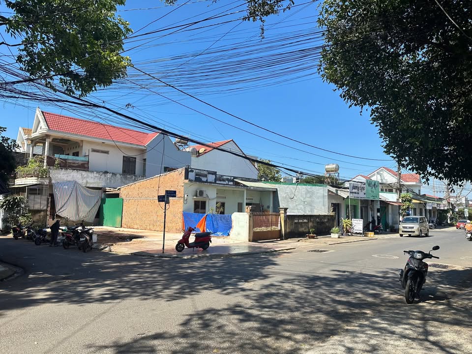 Bán gấp FrontHouse Trần Văn Phụ – Đào Tấn 70m² giá 8.5 tỷ - Kinh doanh đắc địa!