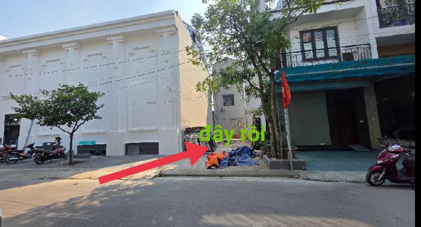 Đất trung tâm thị trấn Như Quỳnh 75m² giá 7.6 tỷ - Sổ đỏ chính chủ, giao dịch ngay!