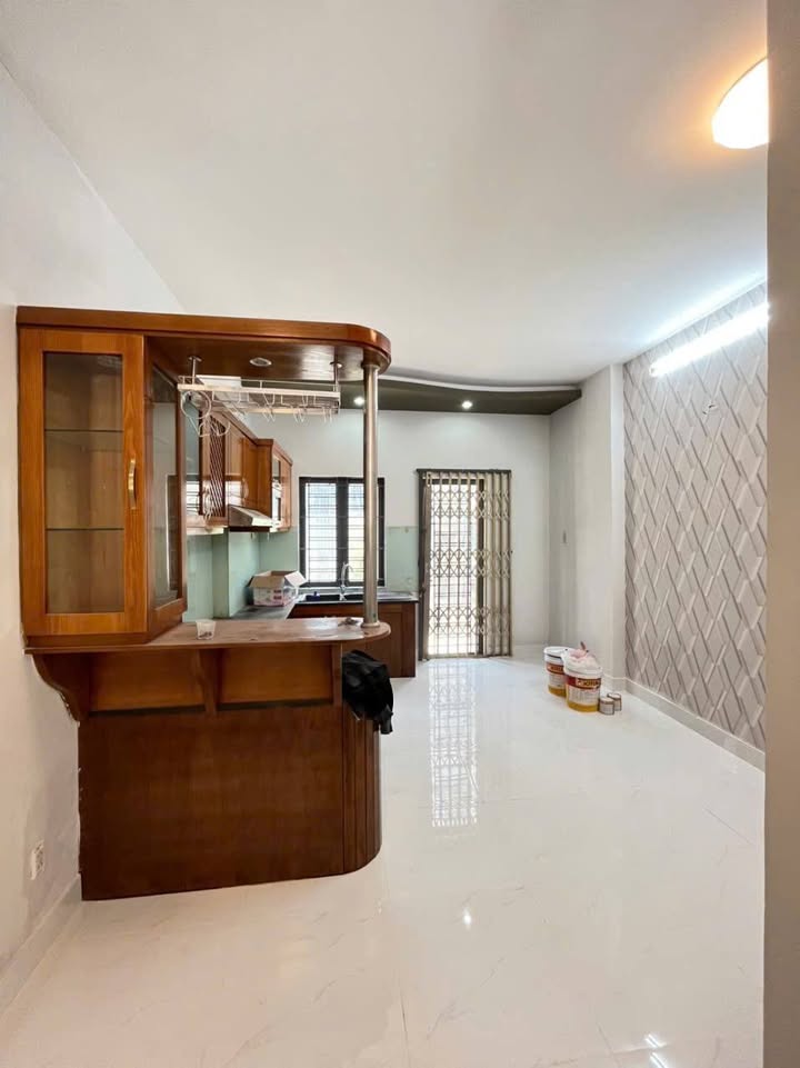 Nhà cho thuê 60m² tại Tây Thạnh - Giá 25 triệu/tháng, phù hợp mở văn phòng và dạy học!