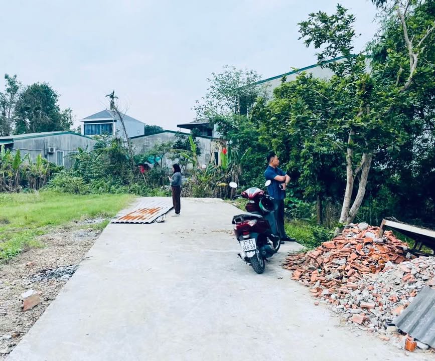 Đất nền K14 Cửa Nam, Thành Vinh 100m² giá 1.9 tỷ - Vị trí đắc địa, đông đúc!