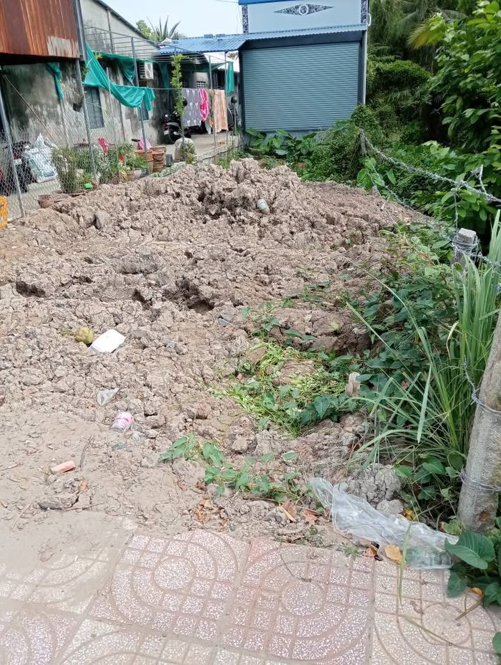 Đất nền mặt tiền Nguyễn Tất Thành, 100m², giá 2 tỷ - Đầu tư sinh lời ngay hôm nay!