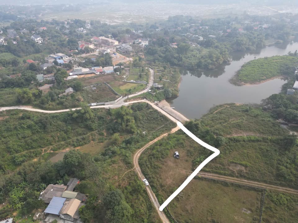 Đất Farm nghỉ dưỡng Cư Yên 1800m² giá thỏa thuận - View hồ tuyệt đẹp!