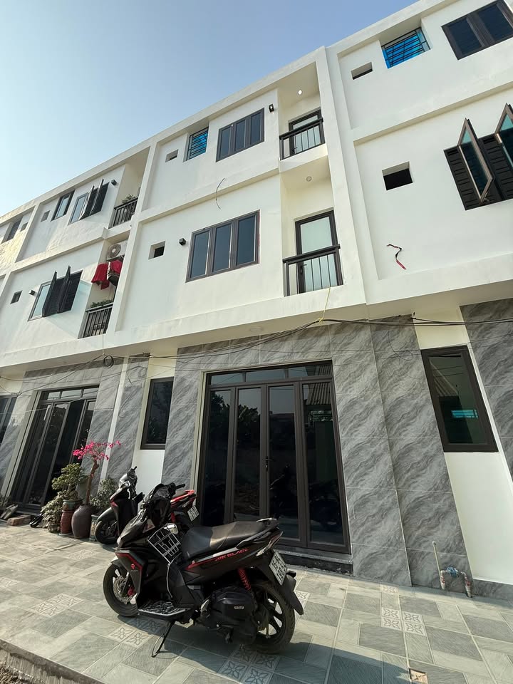 Nhà bán Phường Đồng Hoà, Quận Kiến An, 40.5m² giá 1.72 tỷ - Cần tiền gấp, sổ hồng chính chủ!