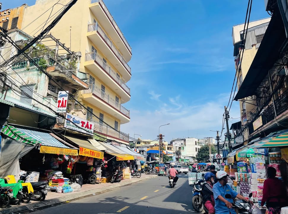 FrontHouse cho thuê Quận 6, 80m² giá thỏa thuận - Vị trí kinh doanh sầm uất!