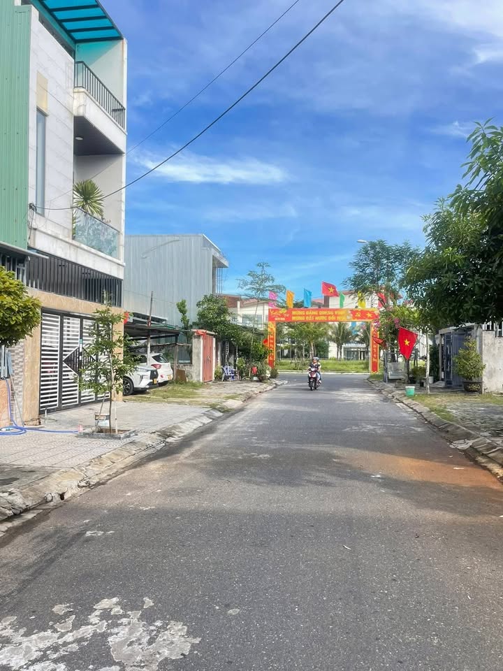 Bán đất mặt tiền Đàm Thanh 7, Đà Nẵng, 102.5m² - Gần Công viên và Hồ Bàu Tràm!