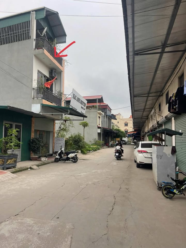 Nhà 3 tầng tại Phường Bần Yên Nhân, 70m² giá 3 tỷ - Tiện ích đầy đủ xung quanh!