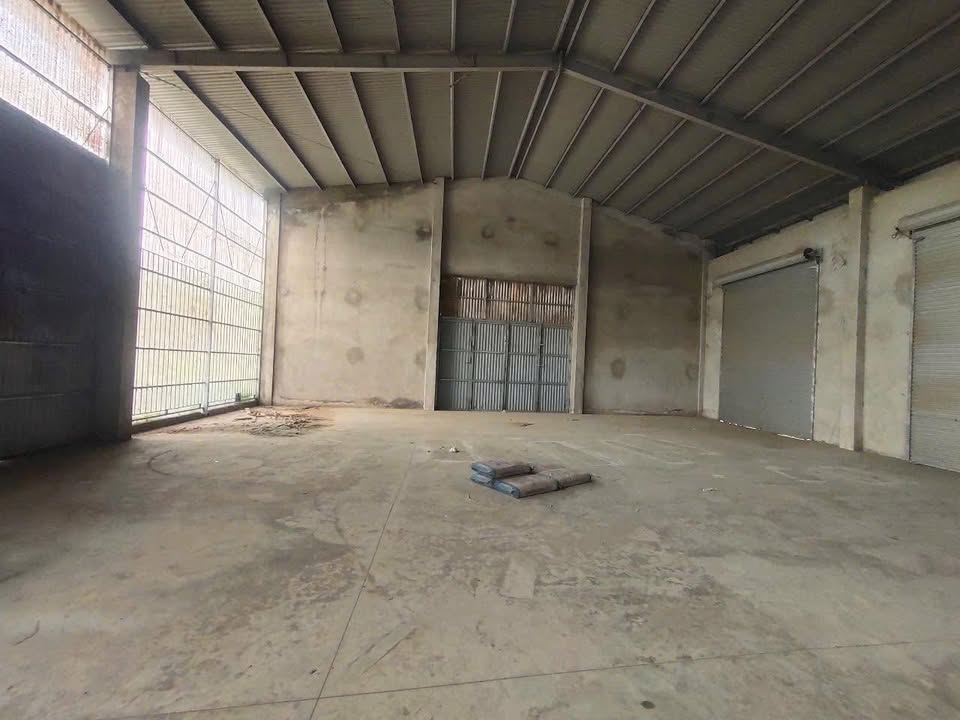 Cho thuê xưởng 250m² tại Quảng Thịnh, Thanh Hóa - Diện tích lớn, vị trí thuận lợi!