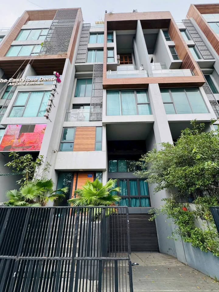 Bán tòa nhà mặt tiền Đồng Văn Cống 112,6m² giá 37 tỷ - Địa điểm lý tưởng cho doanh nghiệp!