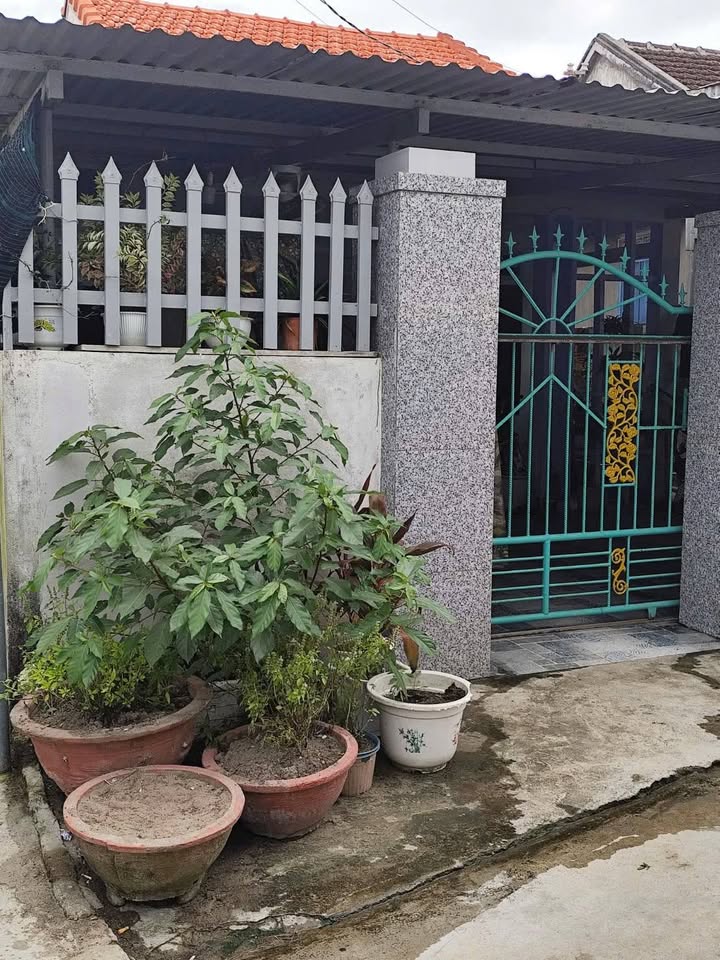 Nhà cấp 4 phường Ninh Thủy 161m² giá 2.5 tỷ - Cách biển chỉ 430m!