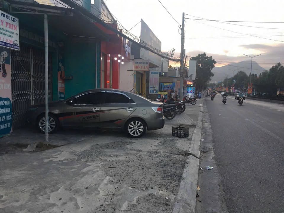 Đất mặt tiền Quốc Lộ 1A, Phường Cam Linh, 291m² - Cơ hội đầu tư vàng!