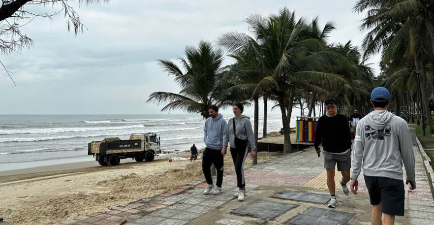 Bán gấp FrontHouse Thủ Khoa Huân, Sơn Trà 166m² giá 24.9 tỷ - Mặt tiền biển đắc địa!