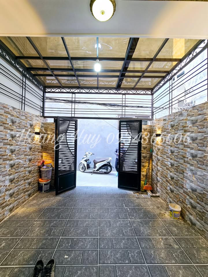 Nhà đẹp 3 tầng Trần Nguyên Hãn, 195m² giá 3.95 tỷ - Sẵn sàng vào ở!