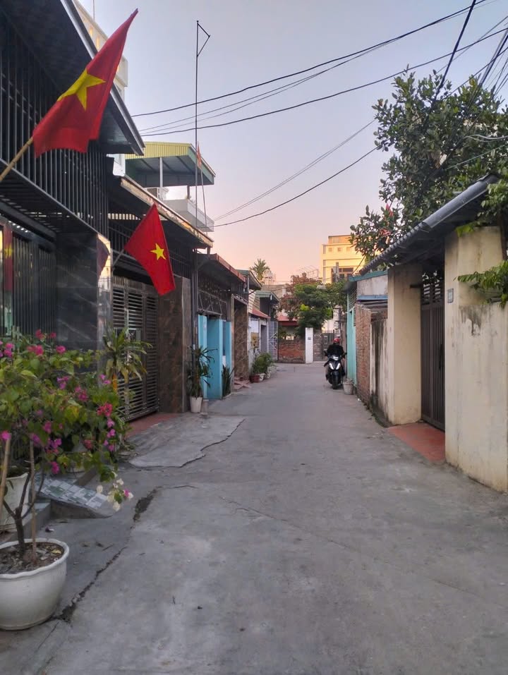 Đất nền Phường Đồng Hoà, Quận Kiến An 66m² giá 2 tỷ - Vị trí đắc địa sát dự án Golden!