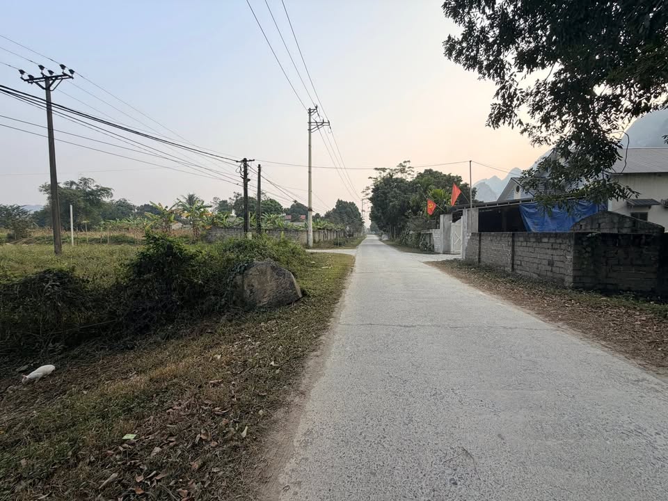 Đất nền xã Lương Sơn, huyện Yên Lập, 600m² giá 900 triệu - Sổ đỏ chính chủ, vị trí đẹp!