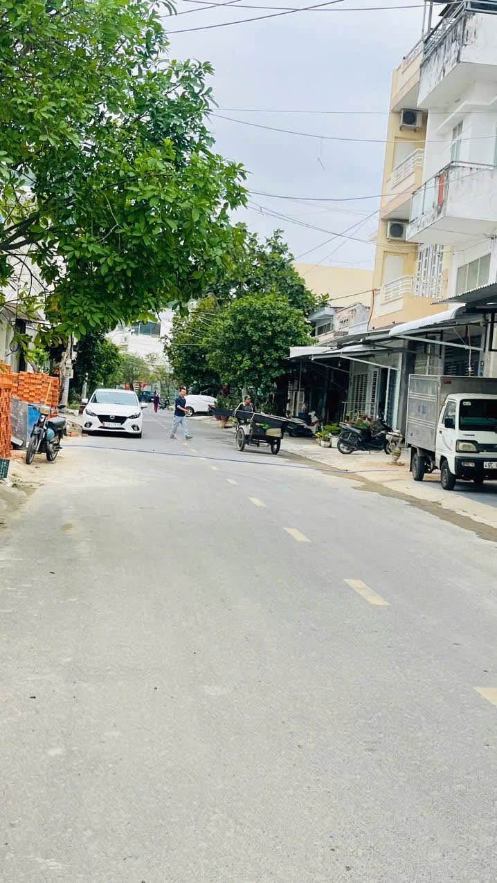 Bán nhà mặt tiền đường 13m, Nha Trang 60m² giá 4,75 tỷ - Gần biển và chợ!