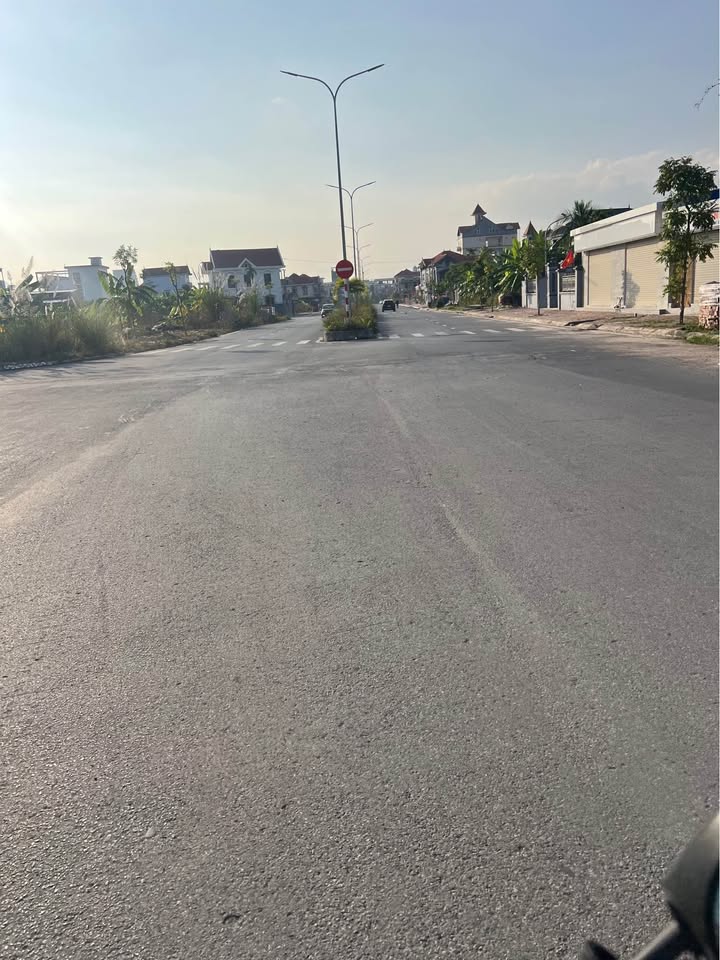 Đất nền khu C - TĐC Bắc Sông Cấm 200m² giá đầu tư - Vị trí vàng kinh doanh