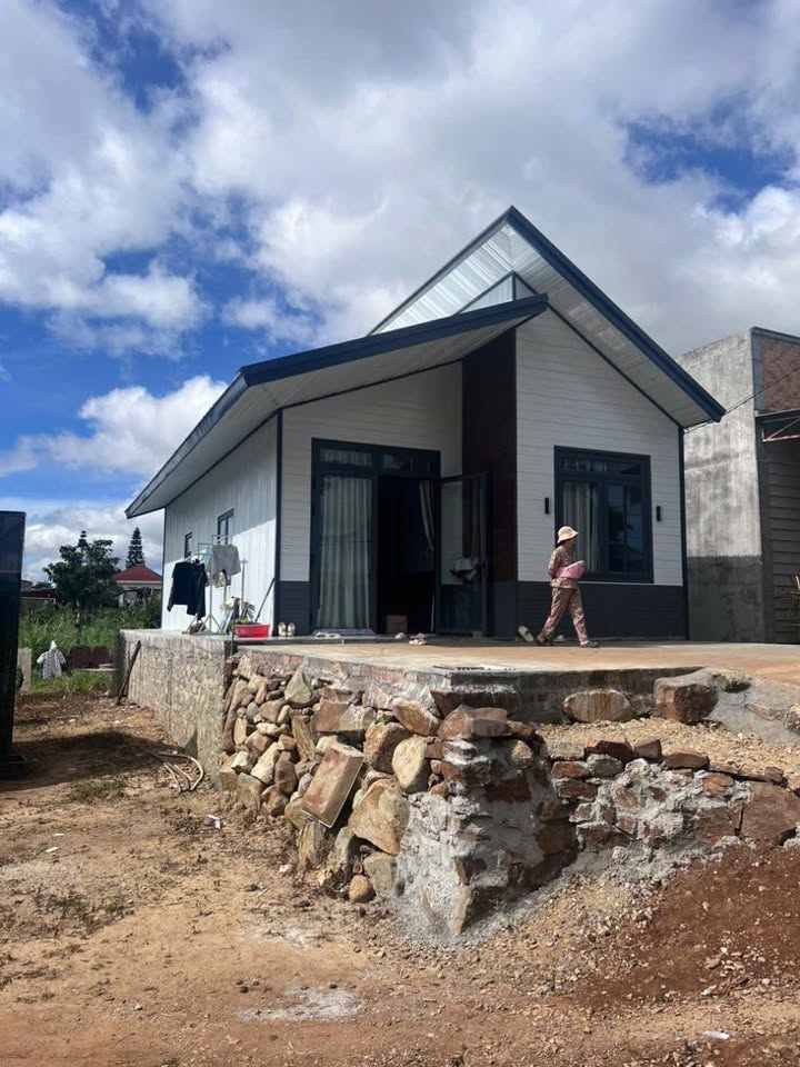 Nhà mặt tiền xã Quảng Ngãi, huyện Đạ Huoai 280m² giá 3 tỷ - Cơ hội vàng cho nhà đầu tư!