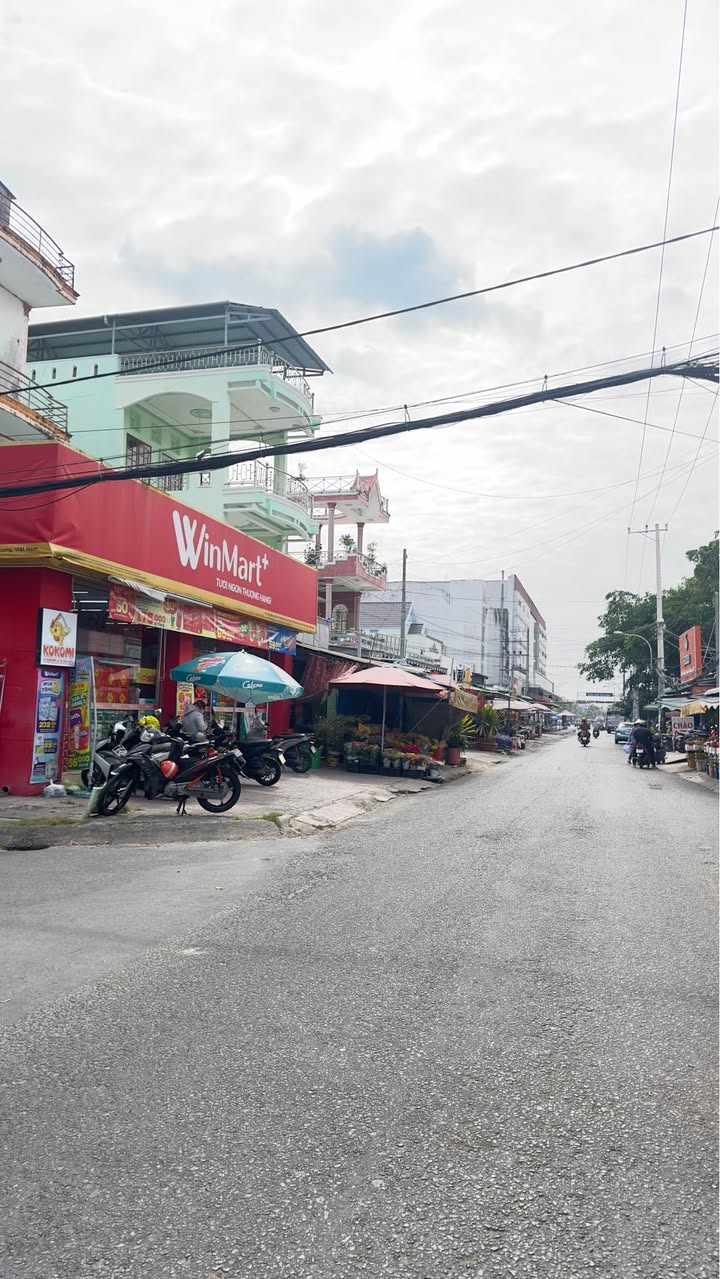 Bán đất mặt tiền Trần Quang Khải, 153m² giá 5.4 tỷ - Vị trí đẹp, kinh doanh sầm uất!