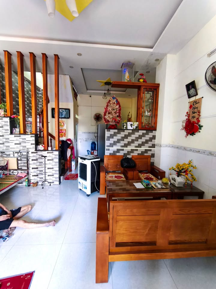 Nhà hẻm Cạn Khu Tháp Đôi 40m² giá 1.55 tỷ - Sổ hồng chính chủ, ở ngay!