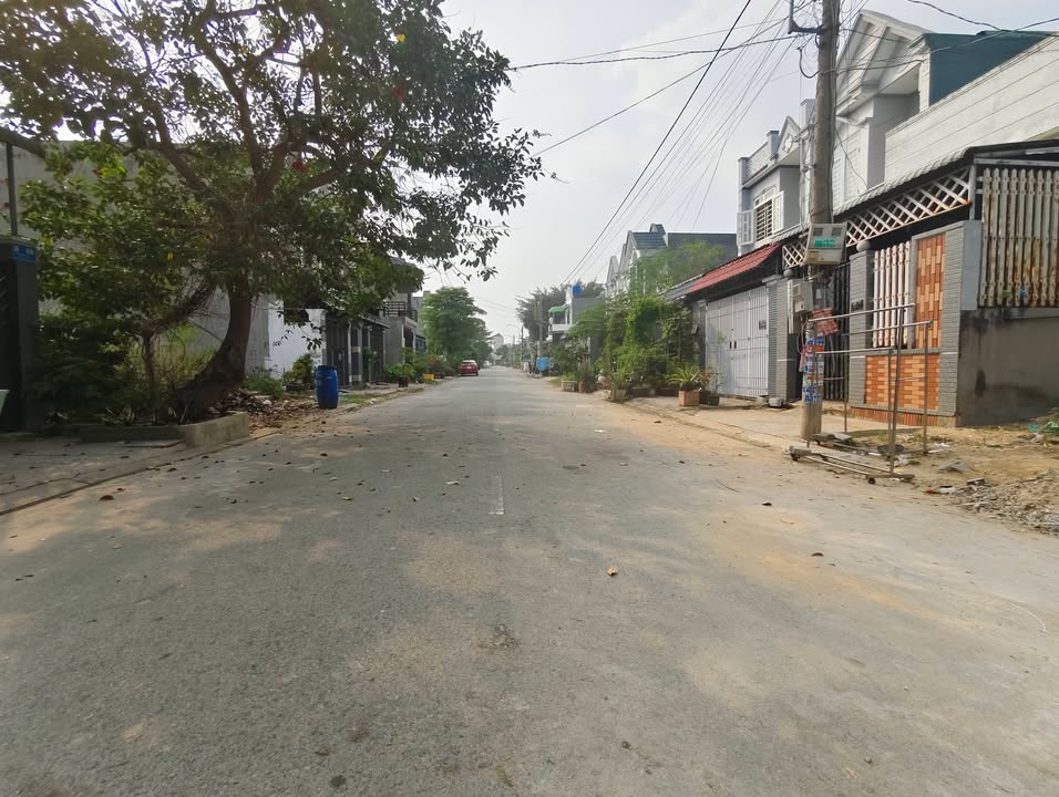 Nhà phố KDC Trần Anh, Mỹ Hạnh Nam, Đức Hòa 80m² giá 2.55 tỷ - Thiết kế hiện đại, sổ hồng riêng!