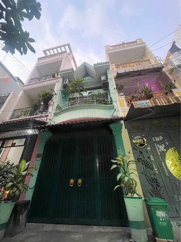 Nhà hẻm 5m Lạc Long Quân 48m² giá 6.2 tỷ - Chủ cần bán gấp!